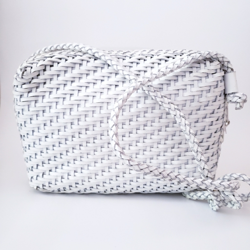 Vintage L.J.S. White Woven Bag